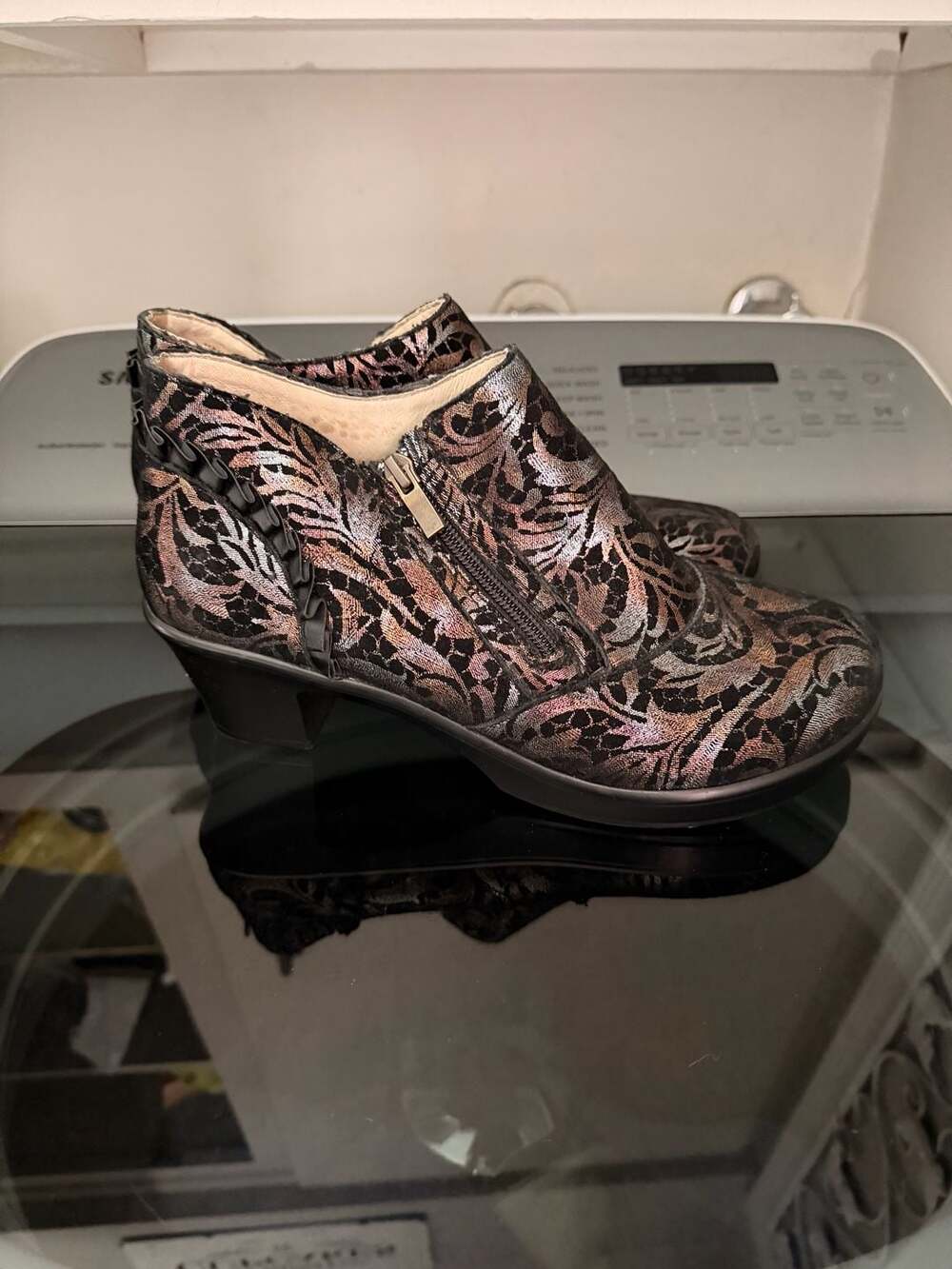 Alegria Hannah Black Metallic Floral Leather Ankle Boots Ruffle HAN-438 Size 39